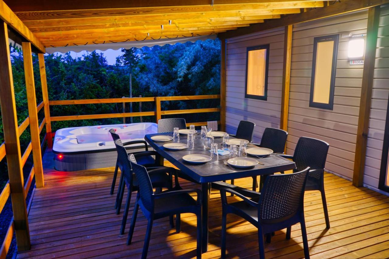 Camping Resort Les Champs Blancs Агд Экстерьер фото