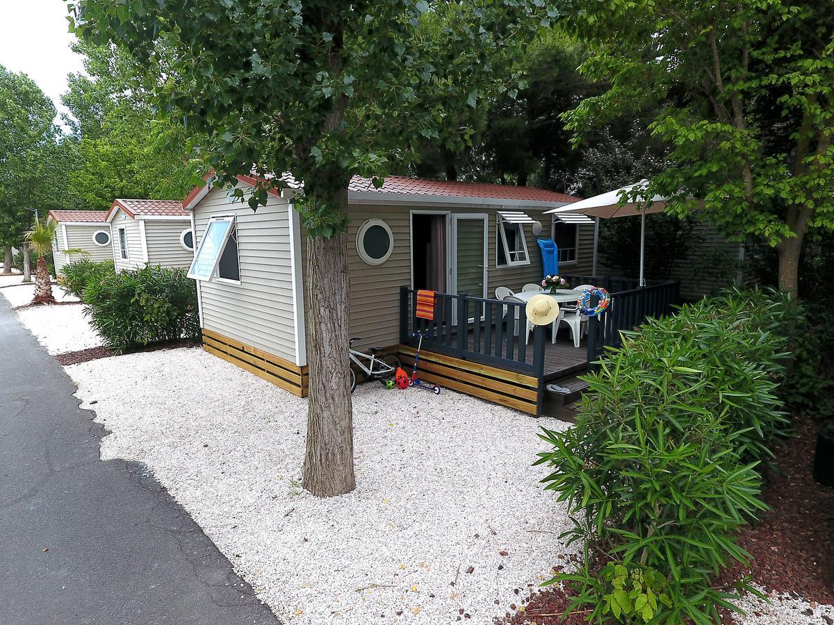 Camping Resort Les Champs Blancs Агд Экстерьер фото